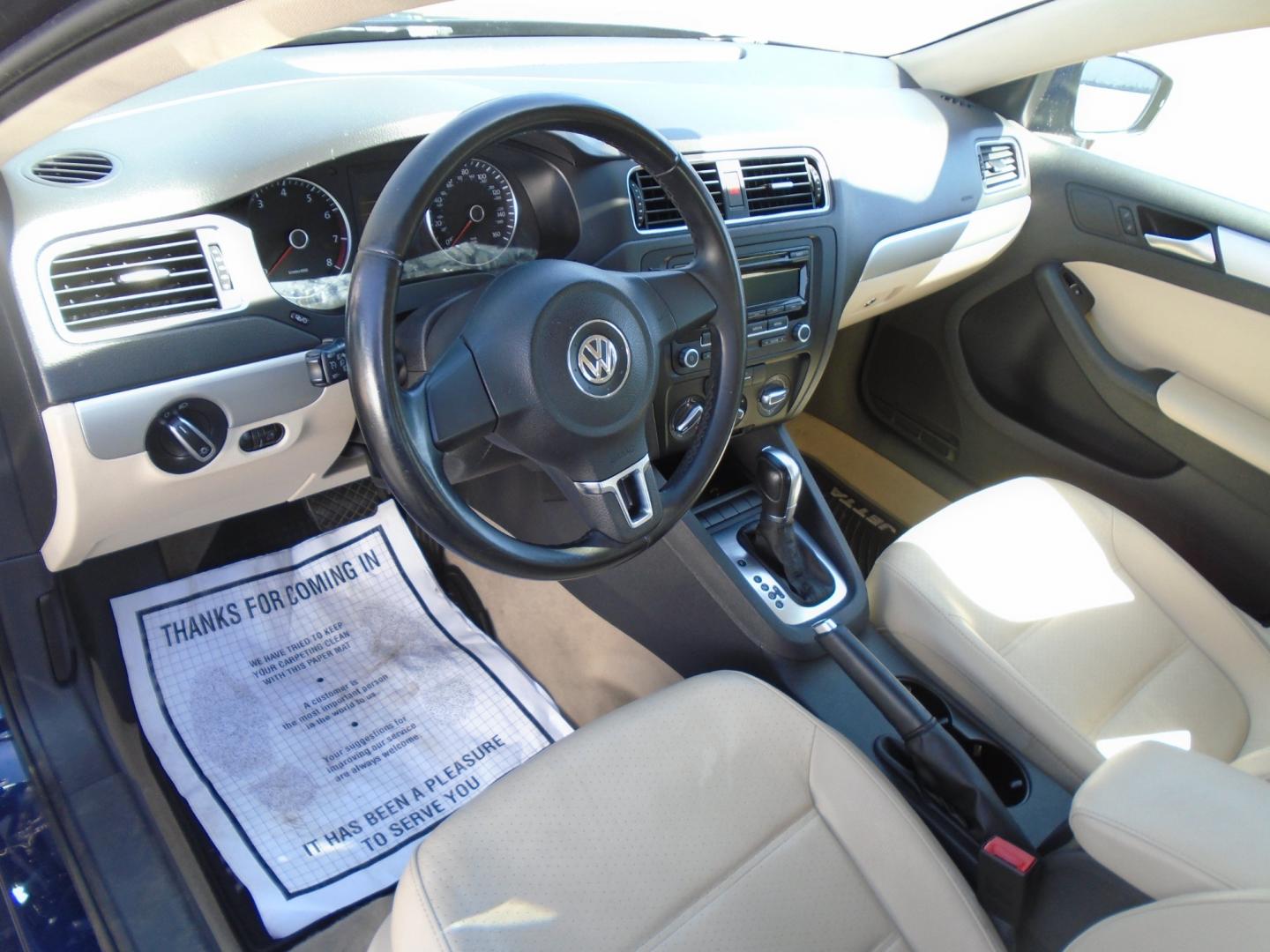 2013 Volkswagen Jetta (3VWDX7AJXDM) , located at 6112 N Florida Avenue, Tampa, FL, 33604, (888) 521-5131, 27.954929, -82.459534 - Photo#9